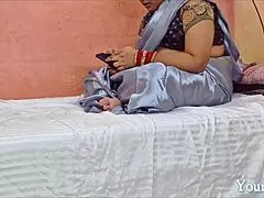 Stepmom Got Creampie with Her Pussy Overflowing with Hot Cum