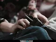 Hey, Sarışın Üvey Teyzem Riley Reyes Amını Yeğeni Tarafından Sertçe Sikildi