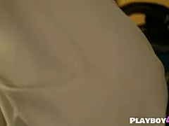 milf ebony striptease with tits