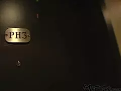 Horny Amateur Craves Rough Big Cock Facial