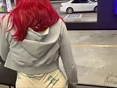 Akarod baszni a szűk seggedet, kurva, az üzlet vécében?