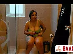 mi hermanastra tetona cheated on her lover with me