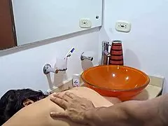 Coño delicioso de Salma apaleado duro en compilación amateur gordita morena