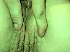 Мащехата ли се съблича в новите ми дантели?