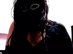 Brunette young woman with a delicious ass and her fit boyfriend