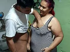 Damn, fucking my stepmother's slutty delicious pussy feels amazing! 🔥