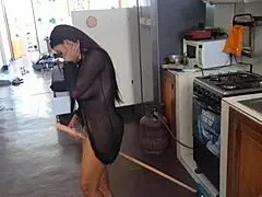 I swear, caught this famous Mexican influencer rubbing herself with a broomstick in kitchen... wild!