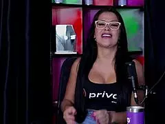 Emily Louise Decides To Make Porn Content Disappointed In First Recording Wants To Finger Man's Ass And Try Another Woman