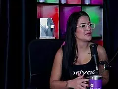 Emily Louise Decides To Make Porn Content Disappointed In First Recording Wants To Finger Man's Ass And Try Another Woman