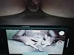 European Mature Cums Loudly In Bedroom