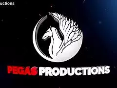 pegas productions - une milf à grosses boules défoncée du cul par ses beaux-fils
