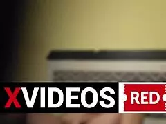 Η πεθερά μου πιάστηκε να μαστουμπώνει μόνη σε σέξι εσώρουχα καυτή υπηρέτρια