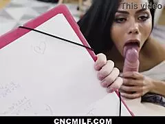 Drcu macechu zezadu v freeuse stylu pořádně