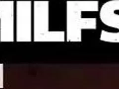 मירה घर में सौतेली माँ सौतेले बाप को फ्लर्ट करते देख फ्रस्ट्रेट हो जाती