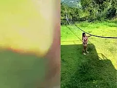 Вкусный уличный минет от horny милф Энм Даймонд