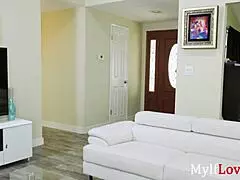 Pepek MILF panasnya adalah hadiah saya, kata Penny Barber selepas menang