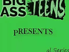 אחות חורגת טרייה ב-18+ מצלמת וידאו ראשון בבית לוהט