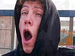 rando FREEUSED a MILF momFREEUSE at work