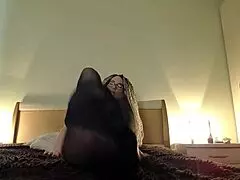 your daily fix of my sexy feet awaits