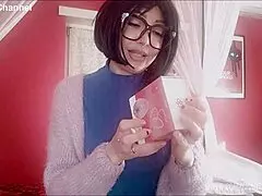 Chantal’s Trying Out Her New Sex Toy and Squirts Everywhere