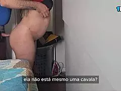 Brazilian housewife takes loads of cum leaking from her pussy!