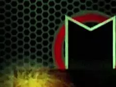 Samantha Rone deda a si mesma com plug no cu