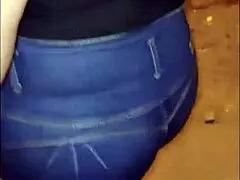 spying on curvy venezuelan mature in lima streets