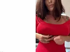 Who needs loyalty when cheating wife gets 18+ excitement with mistress