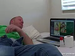 Donna bikini sogna di segare un cazzo massiccio