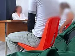 maestra mexicana poniendo examen extraordinario a estudiantes en el salon, hay otra manera de pasar maestra les pide cuerpo para pasar la materia, i mean, it's so taboo
