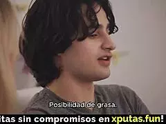 दो लड़के हॉट ब्लॉन्ड स्पैनिश सब को ब्लोजॉब और एनल के साथ जोश से फक करते हैं