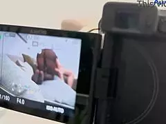 Dolgun Göğüslü Milf Pantyhose'la Fotoğraf Çekiminde Amına Creampie Alıyor!