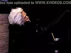 i wouldn't date oruam, he dated some famous people and showed their tits - belinha baracho