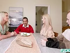 Figlia acquisita Kelsey Kane esclama mai vissuta una dinamica familiare così!