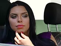MILF Kira Queen's wild taxi ride