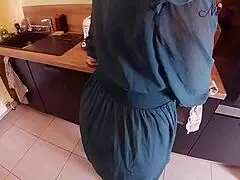 شديت كيلوتي الكبير على جنب لنيك في المطبخ