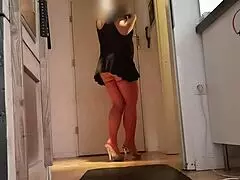 curvy blond housewife seduces delivery guy for quickie blowjob and rough fucking