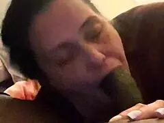 Momma's mouth feels so good!