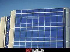 Naive secretary, you banging the boss’s husband right in front of me? What’s this hardcore mess?