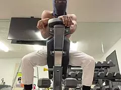 Work Out Biceps to Lift Ladies During Sex!