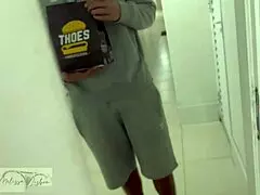 Delivery guy turns lunch order into homemade encounter