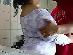 pongo camara escondida en la cocina para grabar lo rico que me folla mi hijastro cuando estamos solos en casa - historia completa