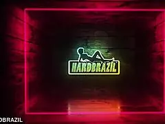 Aos 51 anos ela incia e faz seu primeiro v�deo e sua primeira dp lingerie double penetration