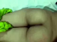 Bhabhi gets ass massage from dever at home