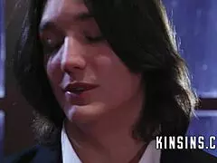 Daddy and uncle in unprepared 4some feast