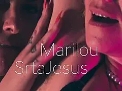 Two queens enjoy fun moments with feet and armpits