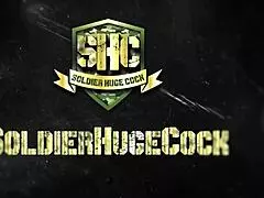 This webcam model is seducing me to cum inside her pussy, and it's so hot