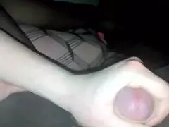 I love amateur's fast handjob in pantyhose