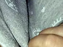 tutta bagnata questa fica aperta