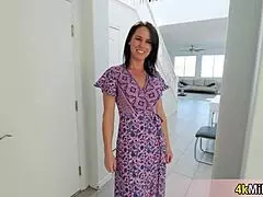 Can Big Titted Milf Riley Jacobs Resist Fingering Her Trimmed Pussy?